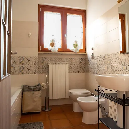 Feriehus Quiet Groundfloor Garden Close To Milan - Smart Working, Relax, Barbecue, Netflix